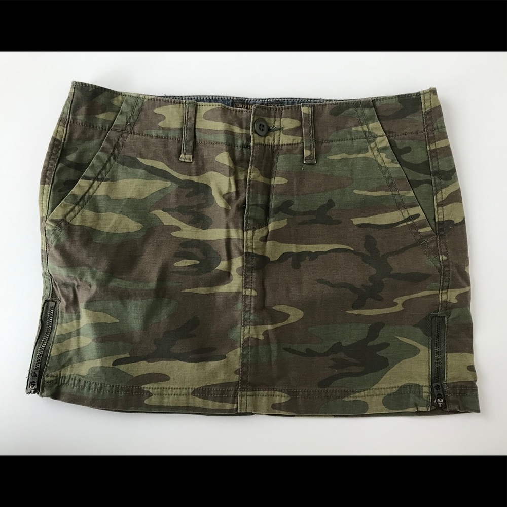 Lucky Brand Camo mini skirt size 4